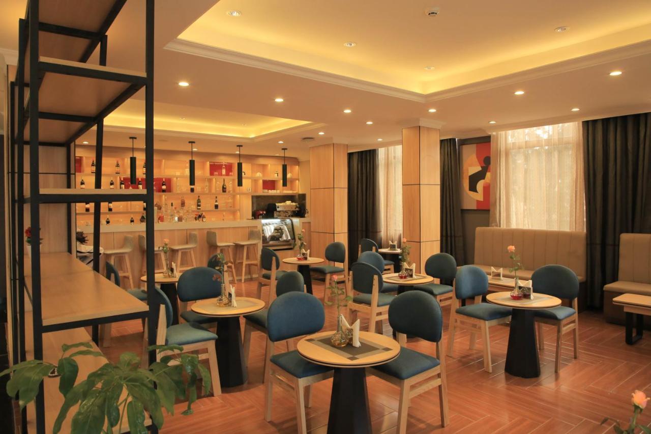 Ivy Hotel, Bishoftu Экстерьер фото